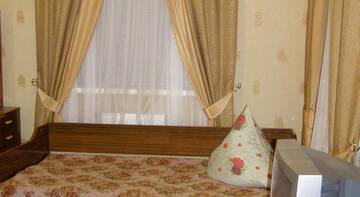 Фото номера Cемейный номер с отдельной ванной комнатой Гостиница Guest House Na Khalturina г. Таганрог 5