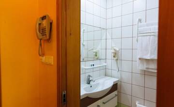 Фото номера Двухместный номер с 1 кроватью, балконом и видом на море Гостиница Zolotoye Runo г. Таганрог 41